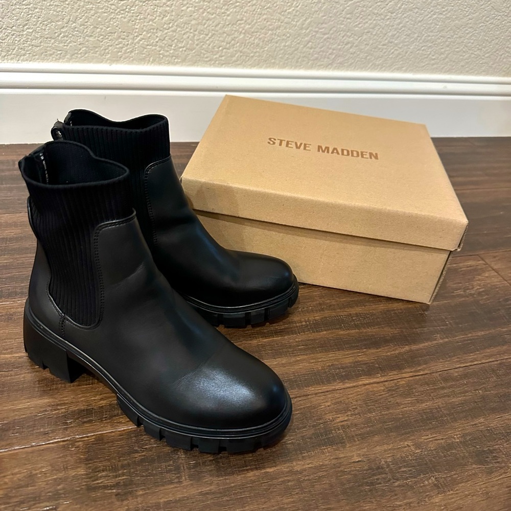 Steve Madden Hayle Platform Chelsea Boot